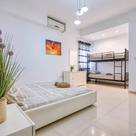 Walk To Sliema & Ferries Gzira Daire Tal-Hriereb