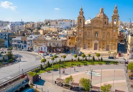 Spacious 1br Apartment, Walk To Sliema Promenade Appartement *